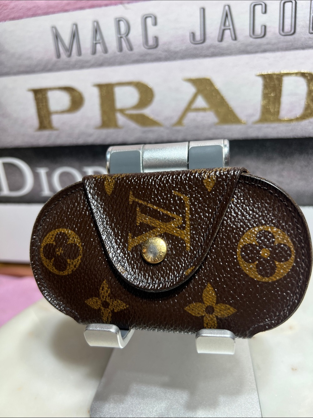 Louis Vuitton Brown Monogram Canvas Key Holder with Gold Hardware - Picture 5 of 12